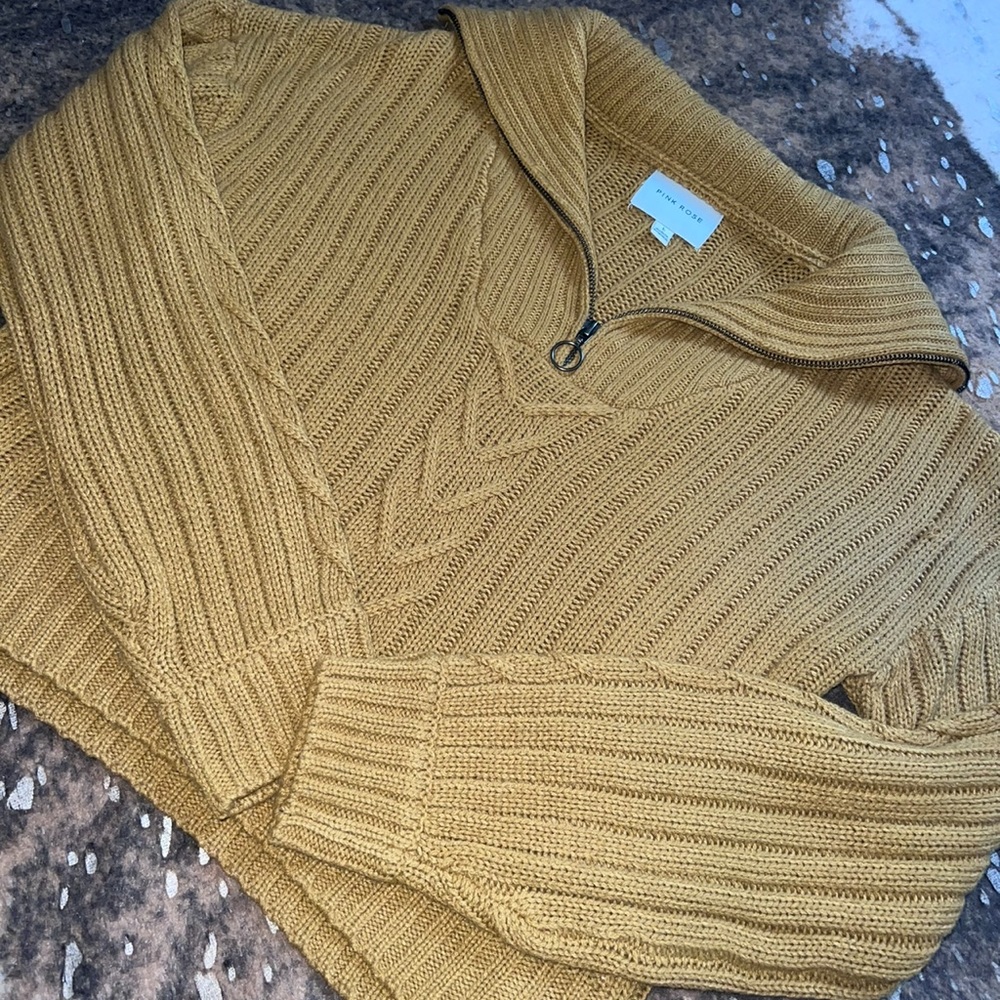 Womens Pink Rose collared zip-up sweater